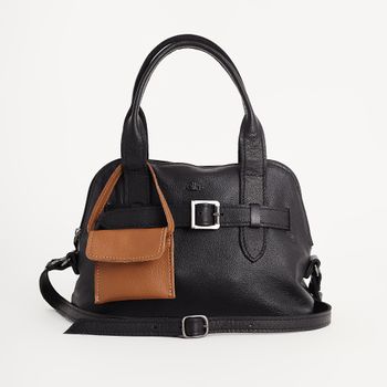 Bolsa de Couro Floater com Detalhe de Fivela P - PRETA