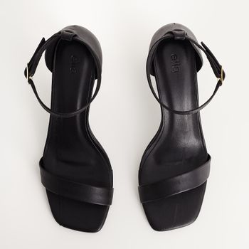 Sandália Clássica Elegância - PRETA