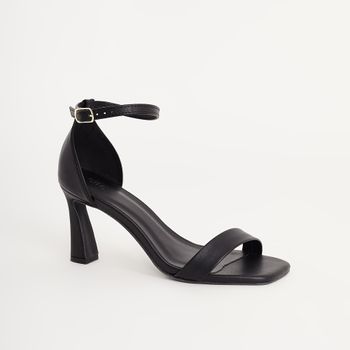 Sandália Clássica Elegância - PRETA