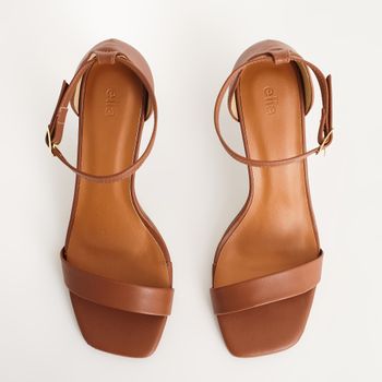 Sandália Clássica Elegância - CARAMELO