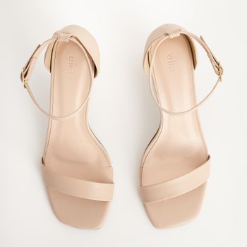 Sandália Clássica Elegância - AMENDOA