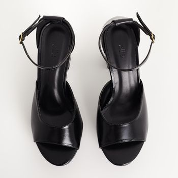 Sandália Meia Pata com Salto Robusto - PRETA