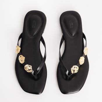 Rasteira Chinelo Detalhes Martelados - PRETA