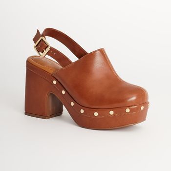 Plataforma Clog Tachas - CARAMELO
