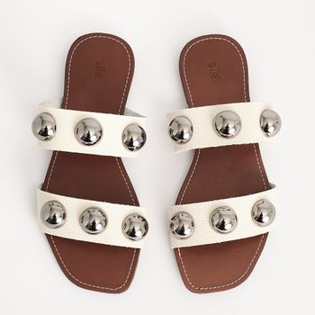 Rasteira com tachas - OFF WHITE