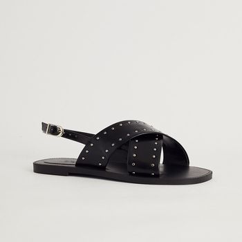 Rasteira Cruzada Tachas - PRETA