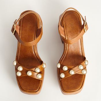 Plataforma Esferas Metálicas - CARAMELO