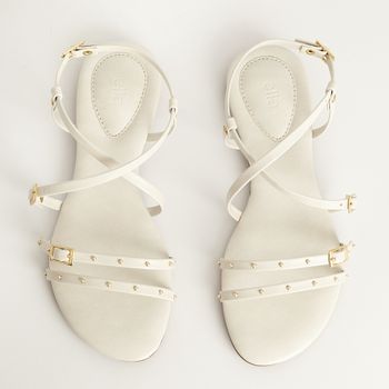 Rasteira Tachas e Tiras Cruzadas - OFF WHITE