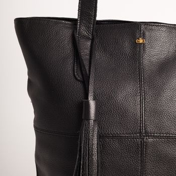 Bolsa Couro Sacola com Tassel - PRETA