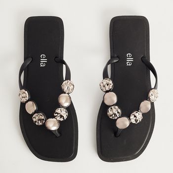 Chinelo Esferas Metálicas - PRETA