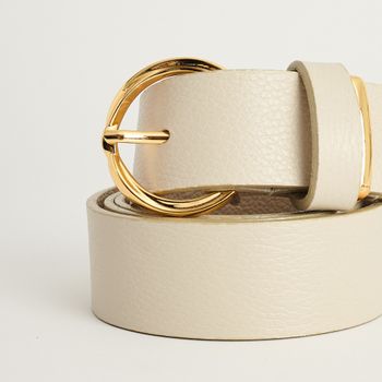 Cinto Couro Fivela e Passador Metálico - OFF WHITE